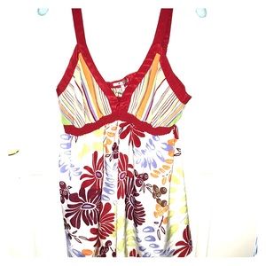 Metro 7 Top Bright & Colorful Size 16